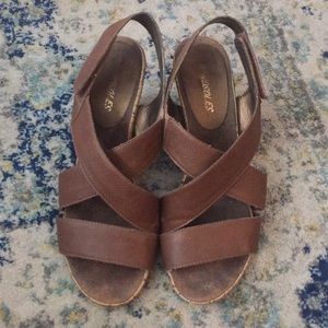 Brown sandals with heel